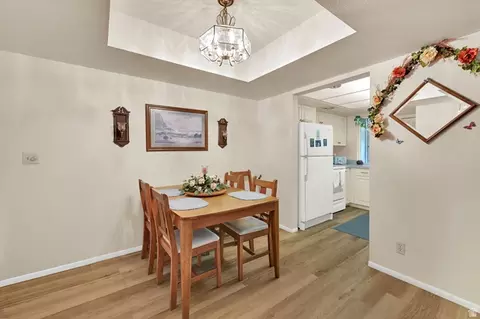 Dining - 351 E Peach Ln, Bountiful, UT 84010 photo 2 of 2