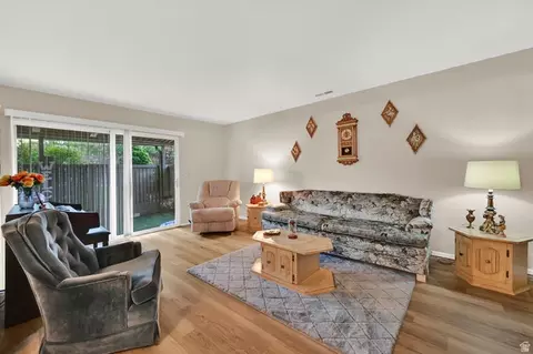 Living - 351 E Peach Ln, Bountiful, UT 84010 photo 2 of 4