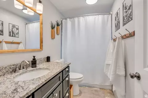Bath - 1298 N 725 W, Orem, UT 84057 photo 2 of 2
