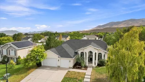 67 E Amber Rd, Saratoga Springs, UT 84045