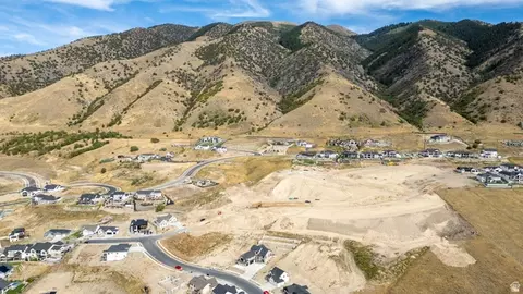 View/Area - 664 E 250 N, Providence, UT 84332 photo 5 of 20