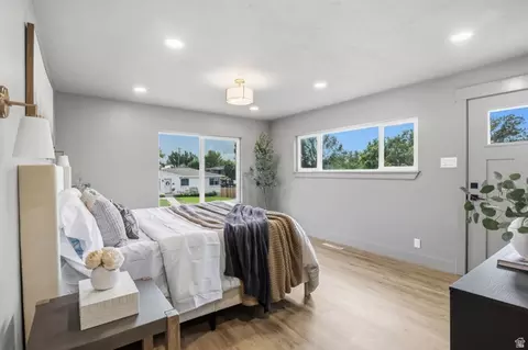 Bedroom - 4554 S Willow Rd, Holladay, UT 84124 photo 1 of 7
