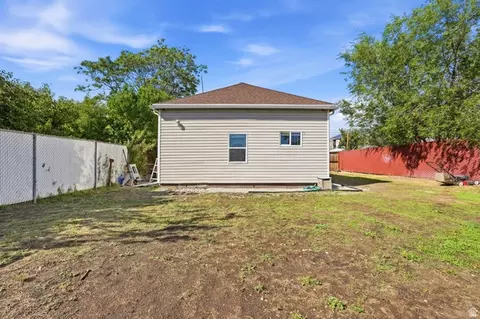 Exterior - 335 30th St, Ogden, UT 84401 photo 3 of 4