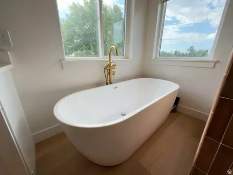 Bath - 242 W 580 S, Orem, UT 84058 photo 5 of 10