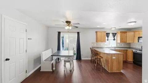 Entry Way - 1430 S Olympic Ln, Ogden, UT 84404 photo 1 of 2