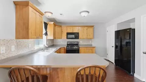 Kitchen - 1430 S Olympic Ln, Ogden, UT 84404 photo 2 of 2