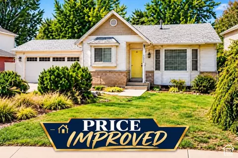 2391 W 2120 N, Clinton, UT 84015