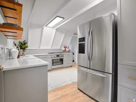 Kitchen - 3398 River Vu Rd, Oakley, UT 84055 photo 3 of 7