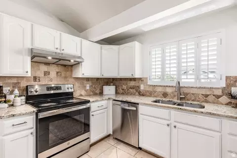 Kitchen - 1191 W 1380 N, Orem, UT 84057 photo 3 of 6