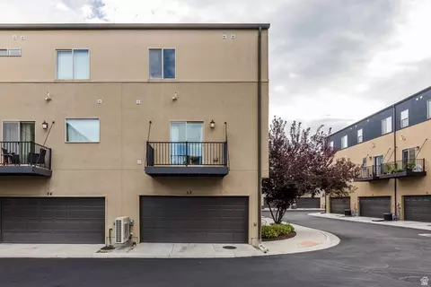 Exterior - 22 W Tytus Dr S, Murray, UT 84107 photo 6 of 6