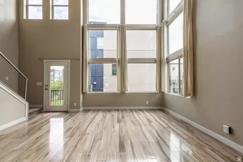 Living - 22 W Tytus Dr S, Murray, UT 84107 photo 1 of 5