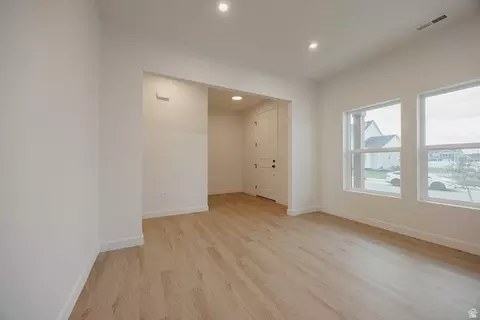 Living - 1089 E Blackfeet Dr #518, Eagle Mountain, UT 84005 photo 1 of 3