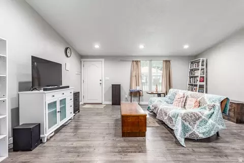 8522 S Solar Way E #8522, Sandy, UT 84070 photo 6
