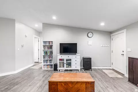 8522 S Solar Way E #8522, Sandy, UT 84070 photo 8