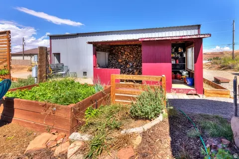 Exterior - 1885 Plateau Cir, Moab, UT 84532 photo 8 of 12