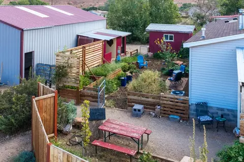 Exterior - 1885 Plateau Cir, Moab, UT 84532 photo 2 of 12