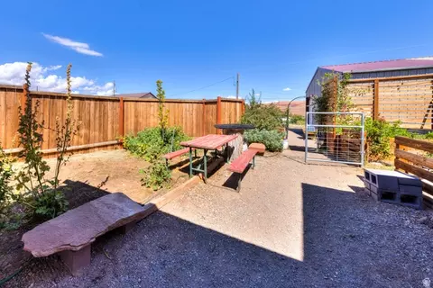 Exterior - 1885 Plateau Cir, Moab, UT 84532 photo 4 of 12