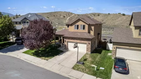 View/Area - 2809 E Hideout Dr N, Eagle Mountain, UT 84005 photo 1 of 11