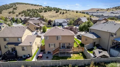 View/Area - 2809 E Hideout Dr N, Eagle Mountain, UT 84005 photo 10 of 11
