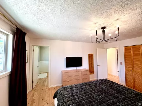 Bedroom - 916 E Sunburn Ln, Sandy, UT 84094 photo 2 of 5