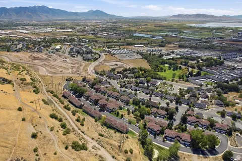 View/Area - 1305 S Alpine Way E, Provo, UT 84606 photo 5 of 8
