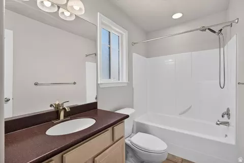 Bath - 1305 S Alpine Way E, Provo, UT 84606 photo 5 of 5