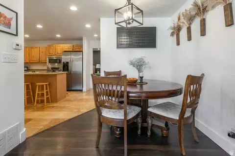 Dining - 1136 N 700 W #195, Centerville, UT 84014 photo 1 of 2