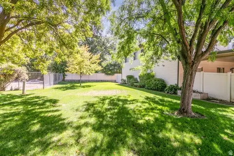 Exterior - 1136 N 700 W #195, Centerville, UT 84014 photo 5 of 8