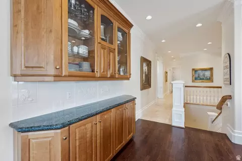 Entry Way - 1714 Ridge Point Dr E, Bountiful, UT 84010 photo 6 of 11