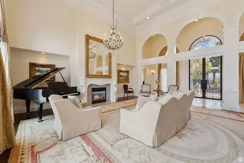 Living - 1714 Ridge Point Dr E, Bountiful, UT 84010 photo 5 of 13