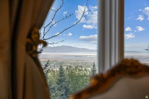 View/Area - 1714 Ridge Point Dr E, Bountiful, UT 84010 photo 7 of 8