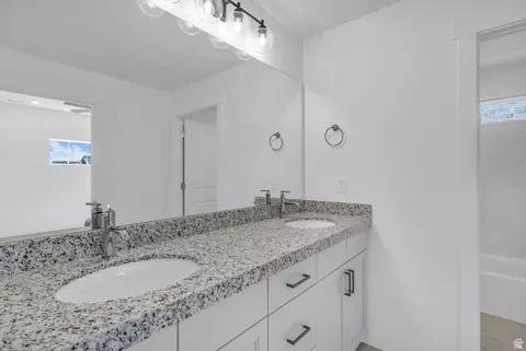 Bath - 3412 N Willy Way #A4, Eagle Mountain, UT 84005 photo 1 of 2