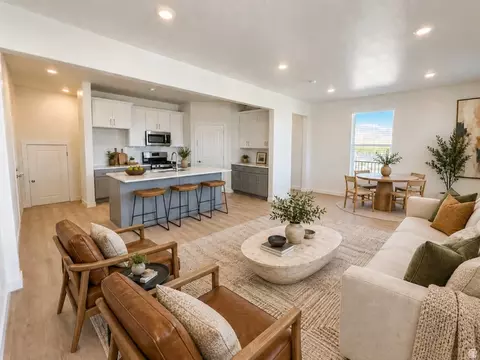 931 W Halvorsen Pkwy #225, Saratoga Springs, UT 84045