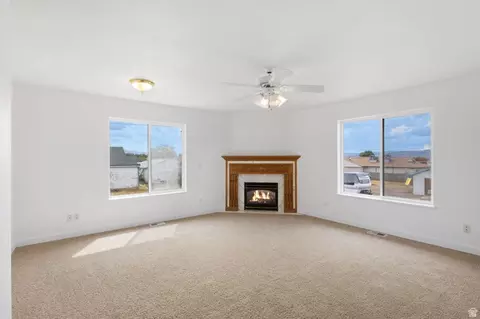 Living - 380 S 100 E, Mount Pleasant, UT 84647 photo 1 of 2
