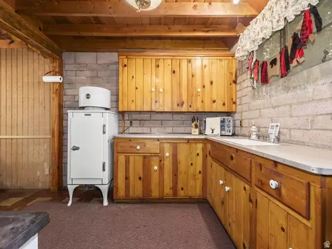 Kitchen - 10 E Tibble N #10, American Fork, UT 84003 photo 3 of 3