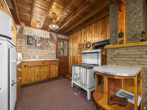 Kitchen - 10 E Tibble N #10, American Fork, UT 84003 photo 2 of 3