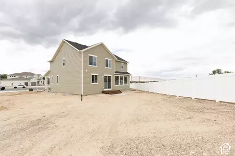 Exterior - 811 E 350 N #2, Salem, UT 84653 photo 4 of 5