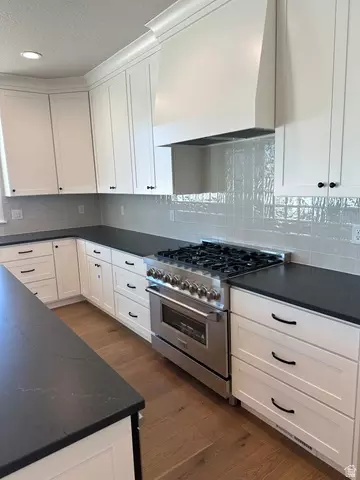 Kitchen - 811 E 350 N #2, Salem, UT 84653 photo 3 of 4