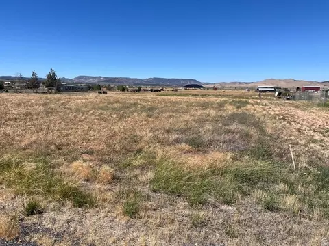 Undisclosed, Enterprise, UT 84725 photo 3