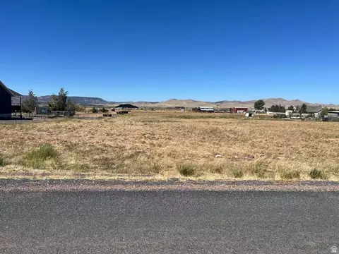 Undisclosed, Enterprise, UT 84725 photo 4