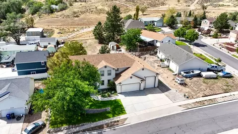 View/Area - 10162 S Solstice View Dr W, Copperton, UT 84006 photo 2 of 3
