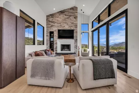 Living - 11343 N Soaring Hawk Ln #5, Hideout, UT 84036 photo 3 of 7