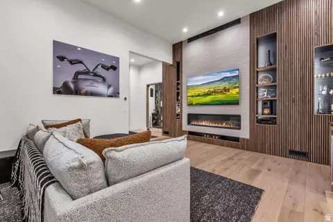 Living - 11343 N Soaring Hawk Ln #5, Hideout, UT 84036 photo 6 of 7
