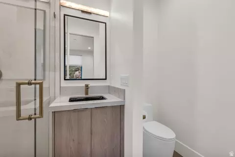 Bath - 11343 N Soaring Hawk Ln #5, Hideout, UT 84036 photo 7 of 8