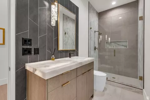 Bath - 11343 N Soaring Hawk Ln #5, Hideout, UT 84036 photo 8 of 8
