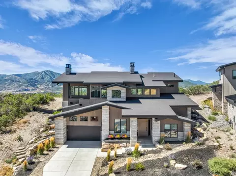 Exterior - 11343 N Soaring Hawk Ln #5, Hideout, UT 84036 photo 2 of 10