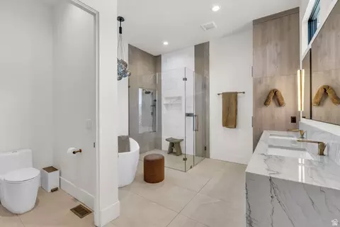 Bath - 11343 N Soaring Hawk Ln #5, Hideout, UT 84036 photo 4 of 8