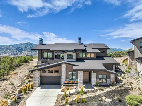 Exterior - 11343 N Soaring Hawk Ln #5, Hideout, UT 84036 photo 1 of 9