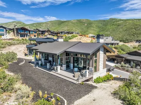 Exterior - 11343 N Soaring Hawk Ln #5, Hideout, UT 84036 photo 4 of 10