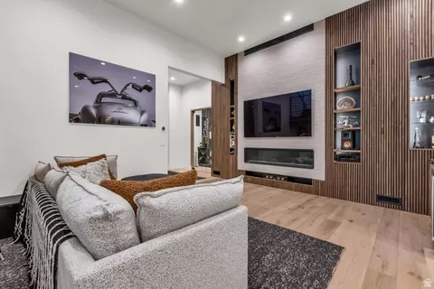 Living - 11343 N Soaring Hawk Ln #5, Hideout, UT 84036 photo 6 of 7